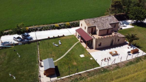 Casa Montefiore 13 Iris LT nella tranquilla campagna Marchigiana